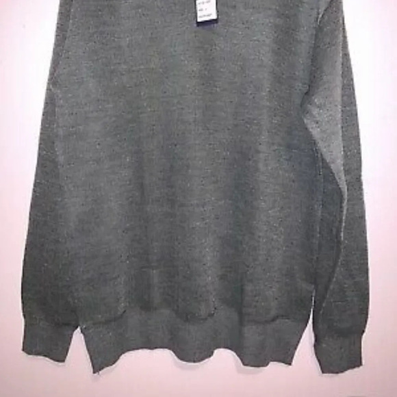 Sweater by Billy London V-Neck - Picture 7 of 7